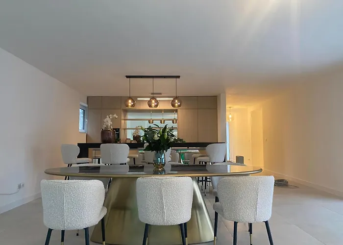 Luxury Düsseldorf-meerbusch Für 1-6 Personen, 10 Minuten Zum Airport Oder Messe, 15 Minuten Zur Königsallee Apartment